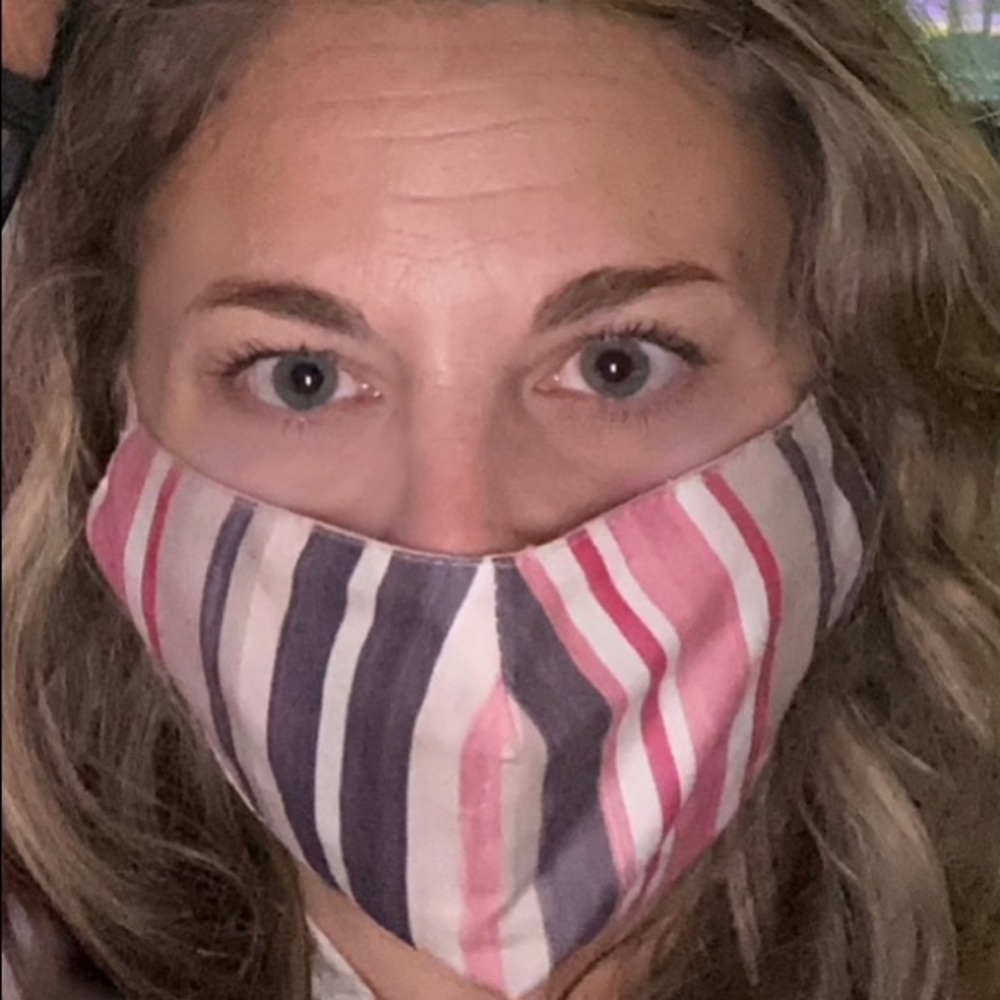 Meet your Posher, Danielle